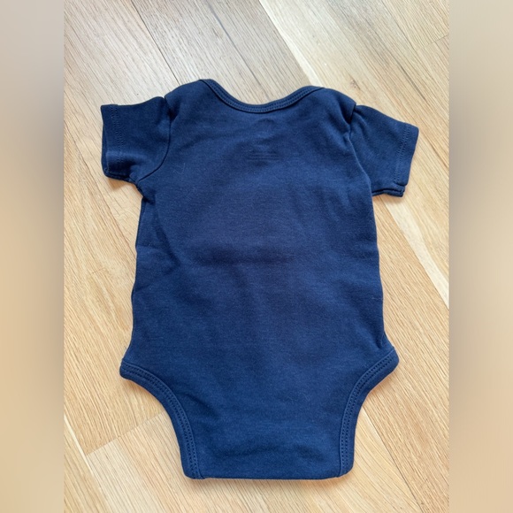 NFL • 3 Pack of Cowboys Onesies • 0-3 Months - Picture 4 of 10